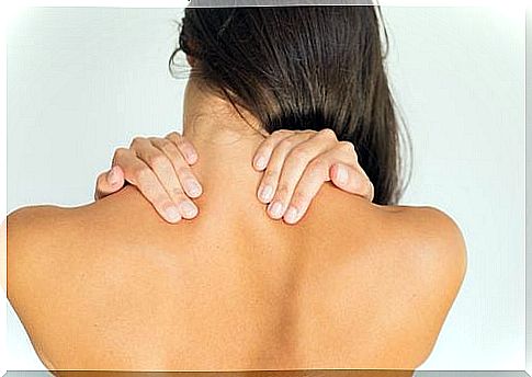 woman with neck pain