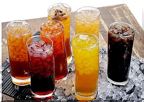 Foods that destroy your metabolism: soft drinks