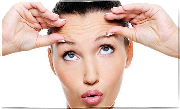 How-to-do-a-facial-massage-to-prevent-wrinkles