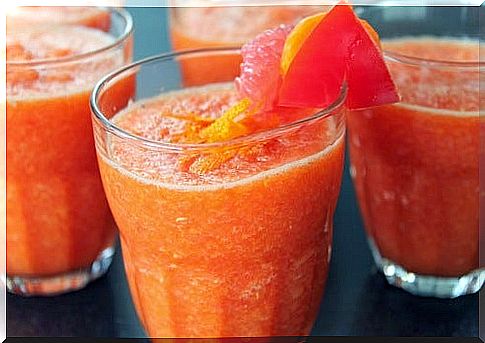 Drink grapefruit juice after meals and lose weight easily