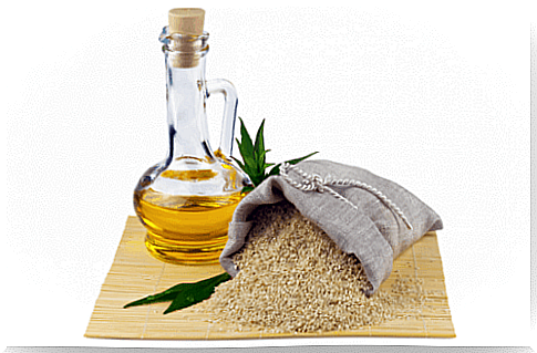 Sesame oil is a treasure for our health and has many benefits.