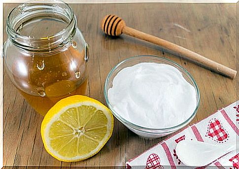 Treatment with baking soda and honey