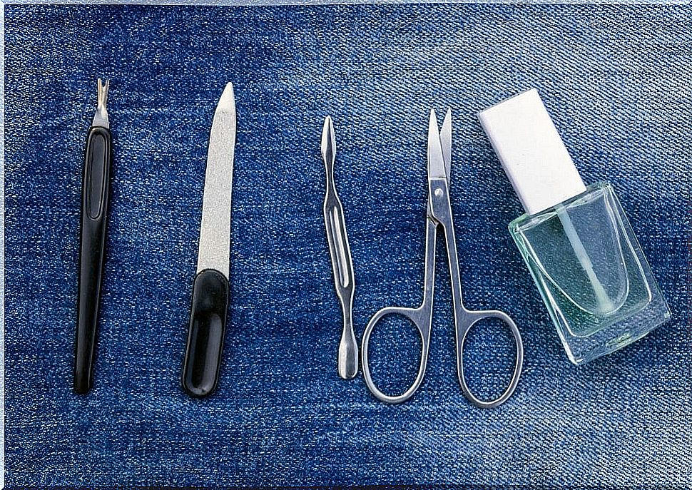 Manicure instruments.