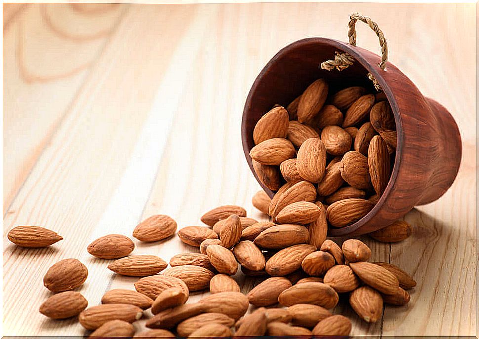 Almonds provide calcium for tooth enamel