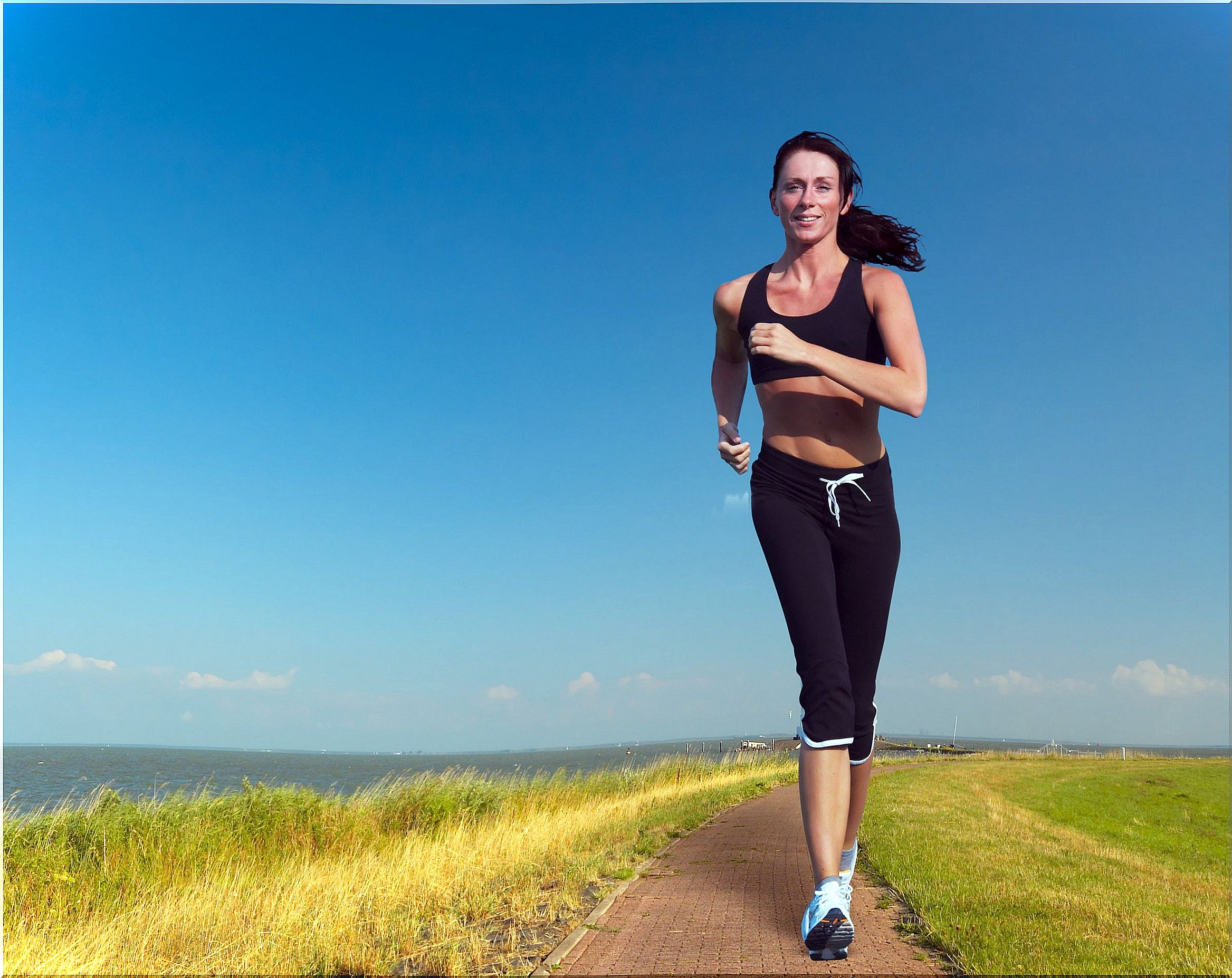 Woman with a running addiction leaves her family far away.