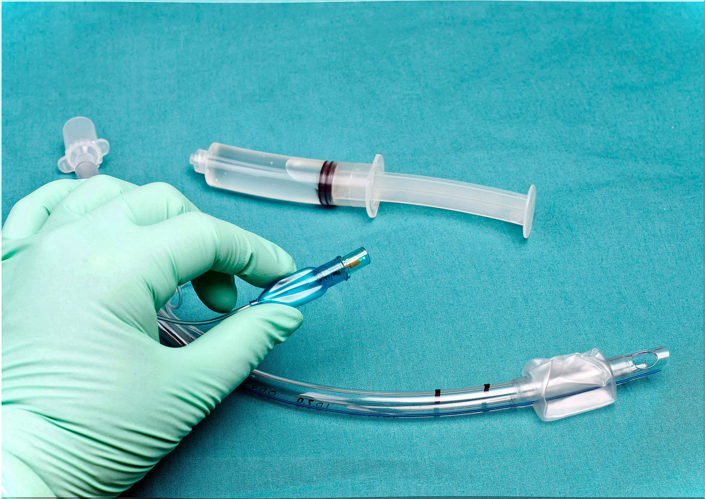 Placing endotracheal tubes requires training.